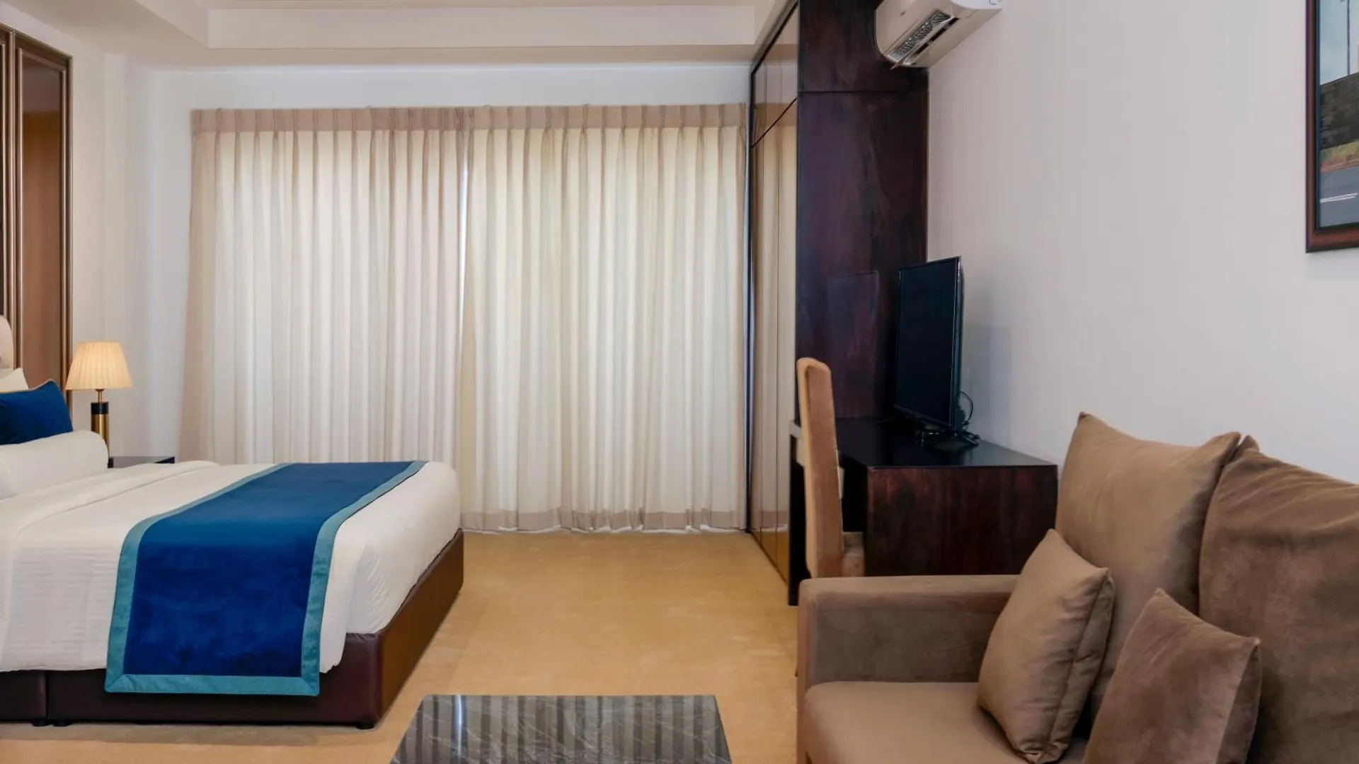 Negombo Ocean Breeze Apartments