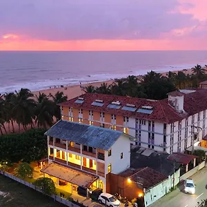 Randy's Seaview Apartment