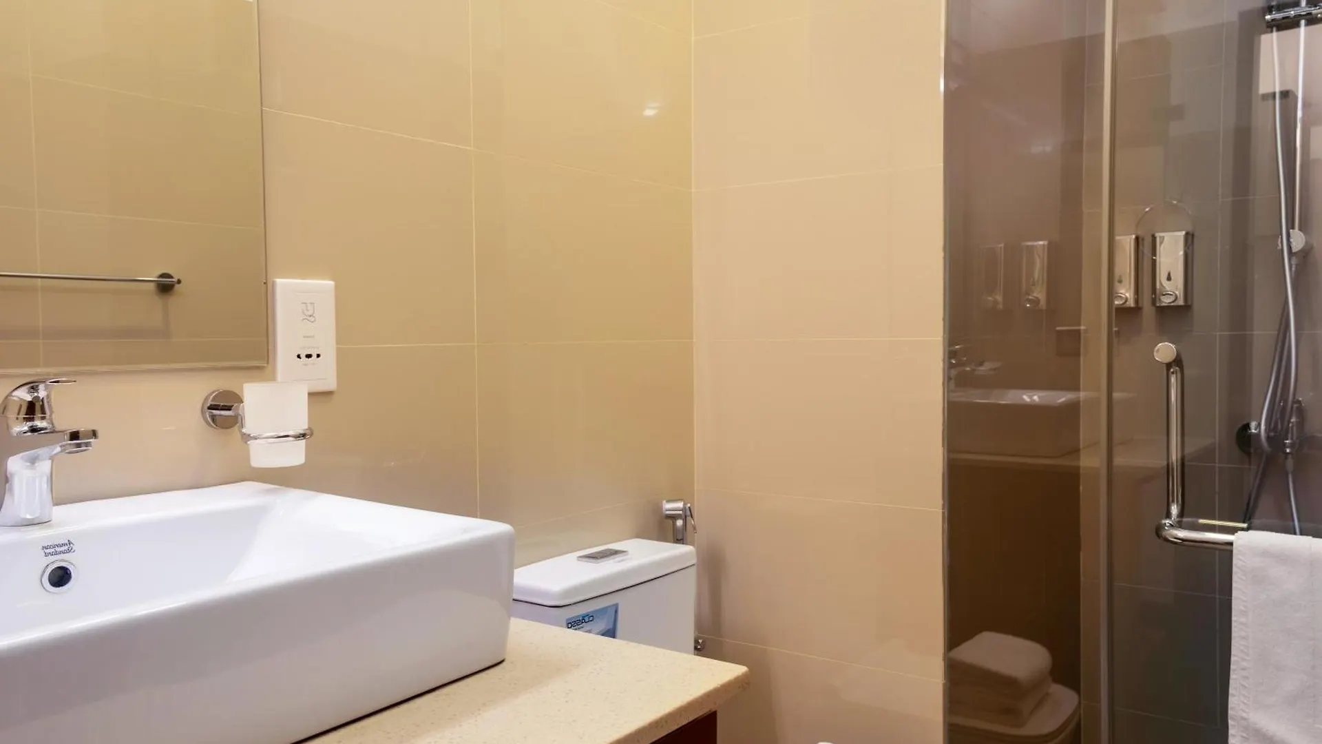 Negombo Ocean Breeze Apartments 0*,